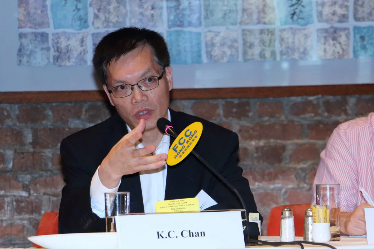 Chan King-Cheung, vice president of mainstream Hong Kong newspaper Economic Journal, announced on Oct. 18 that he would resign. Chan told Mingpao Daily news that he didn't want to stay in the company because his opinions and the company’s are “on different paths.” (Cai Wenwen/Epoch Times)