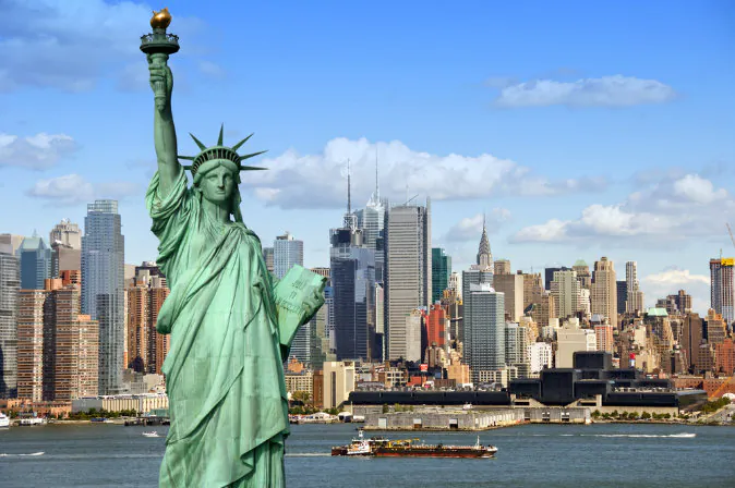 New York (Shutterstock*)