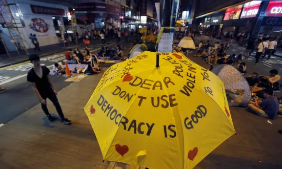 More Mainland Chinese Have Universal Suffrage on Their Mind