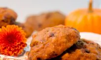 Pumpkin Chocolate Chip Quinoa Cookies