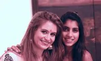 Foreign Tourists Join Indian Families in Diwali Festivities