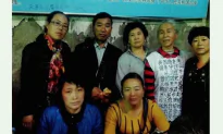 Thousands of Petitioners Gather Outside the Chinese Regime’s Political Conclave