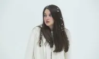 Film Review: ‘White Bird in a Blizzard’