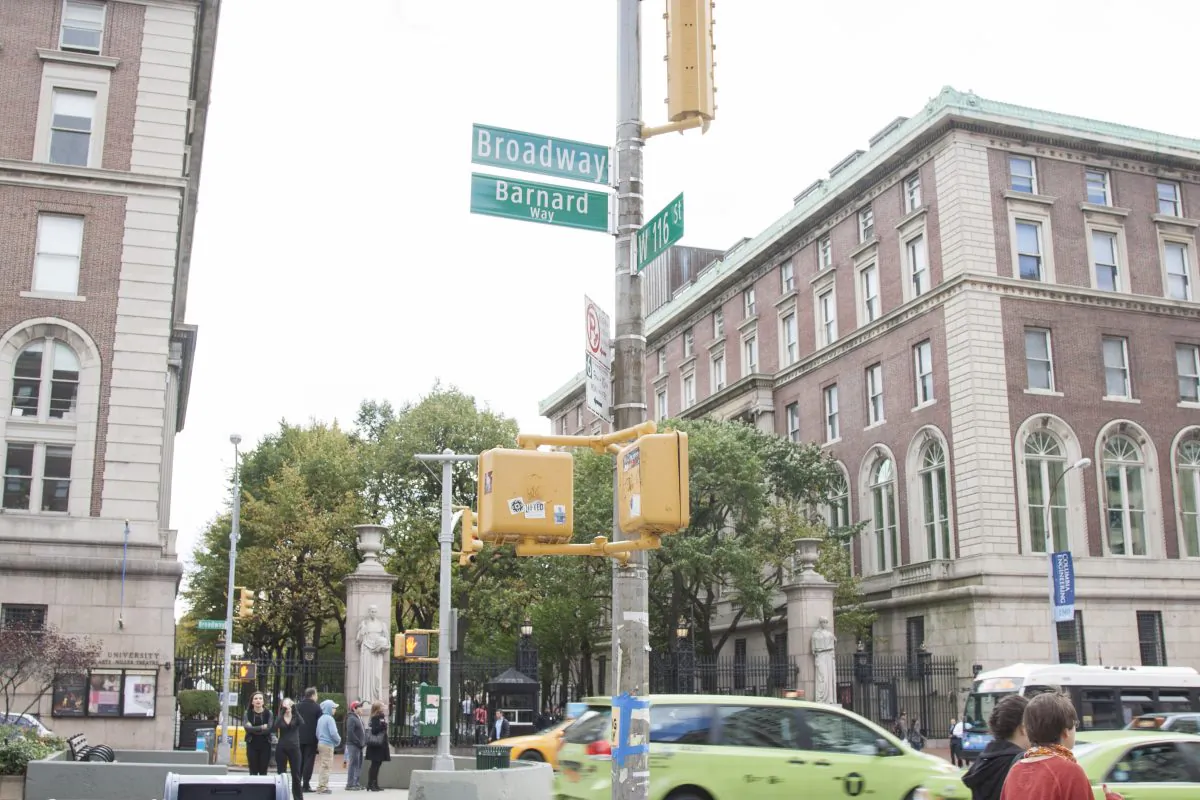 A sign on the corner of 116th St. and Broadway in Manhattan, N.Y., indicates that the street has been named “Barnard Way,” Sunday, Oct. 26, 2014.  (Annie Wu/Epoch Times)