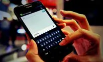 5 Cool Ways to Send Text Messages Without Using Your Phone