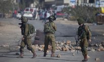 Israeli Forces Shoot Palestinian After Stabbing Attempt
