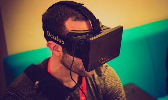 University Launches Virtual Reality Headsets to Improve Quality of Life in Aged Care