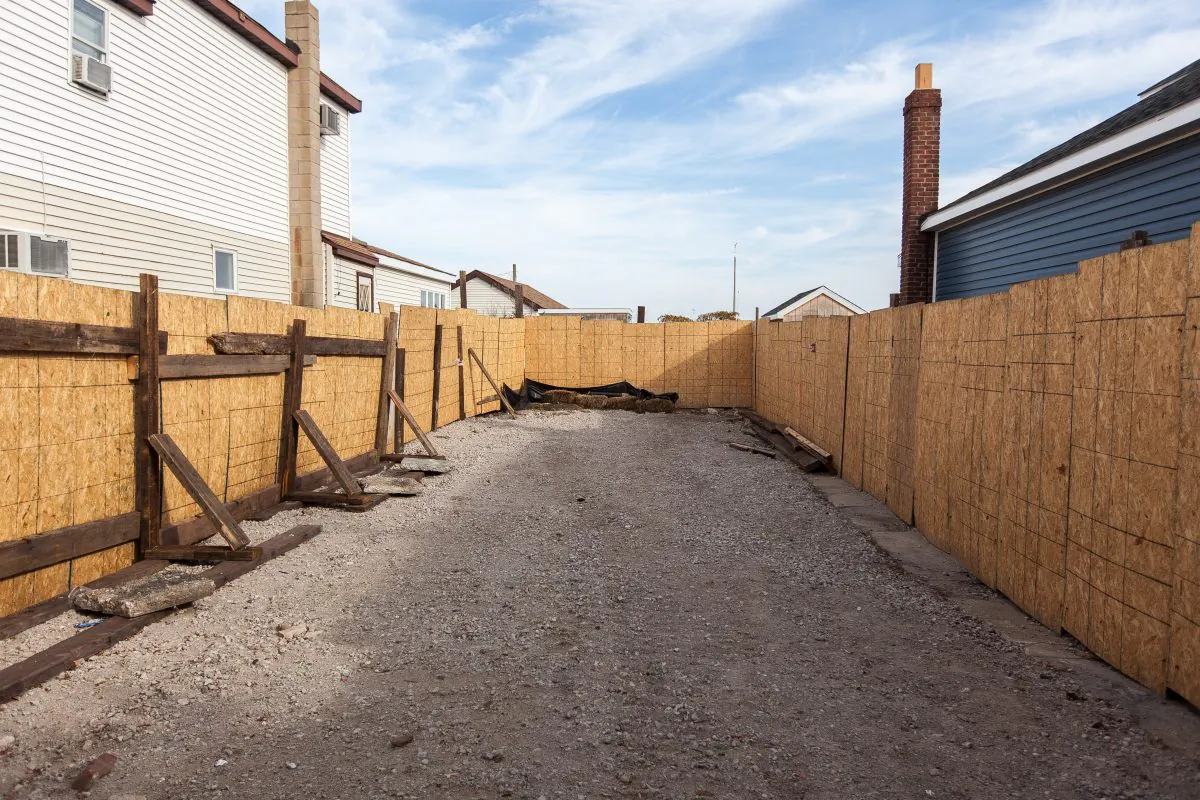 Build it Back construction site on Cross Bay Boulevard, Broad Channel, Queens, New York, on Oct. 28, 2014. (Petr Svab/Epoch Times)