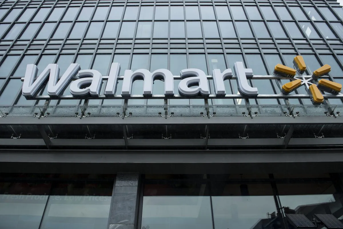 Here’s the hours for Walmart, Target, Best Buy, Kohl’s, Costco, Macy’s, Wells Fargo, Bank of America, US Bank, and Chase Bank. A view of a Walmart in Washington, DC, on Sept. 25, 2014. (Brendan Smialowski/AFP/Getty Images)