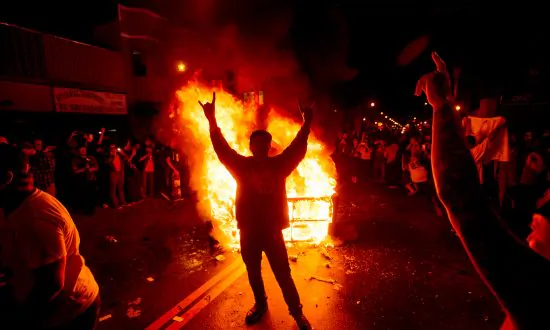 Police: 40 Arrested During San Francisco Giants Celebrations, Riots