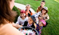 Healthier Halloween Candy for Trick-Or-Treaters