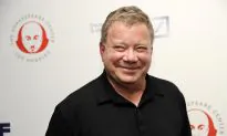William Shatner and J.J. Abrams in Talks About ‘Star Trek’