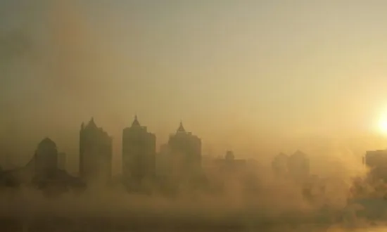 In Sign of Slowing Economy, China’s Underwriting Industry Takes a Hit