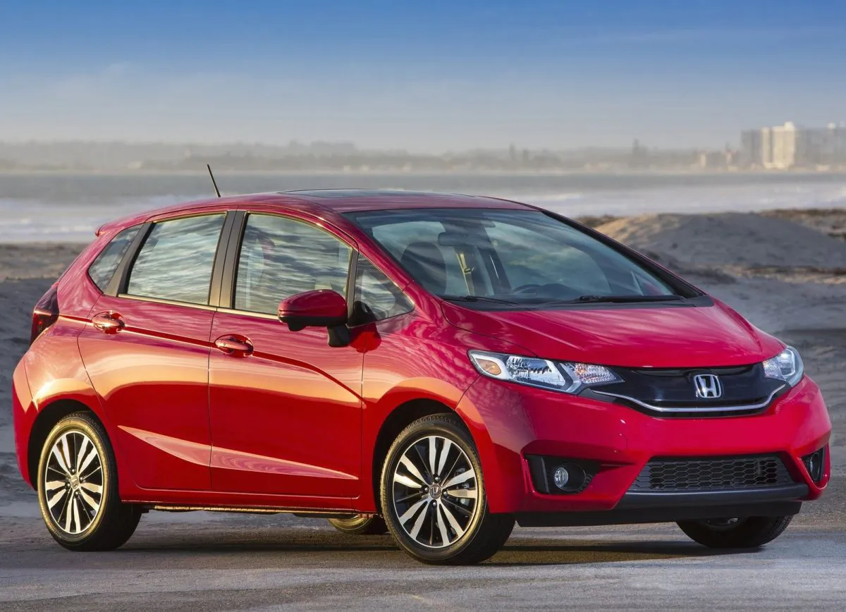 2015 Honda Fit (Courtesy of NetCarShow.com)
