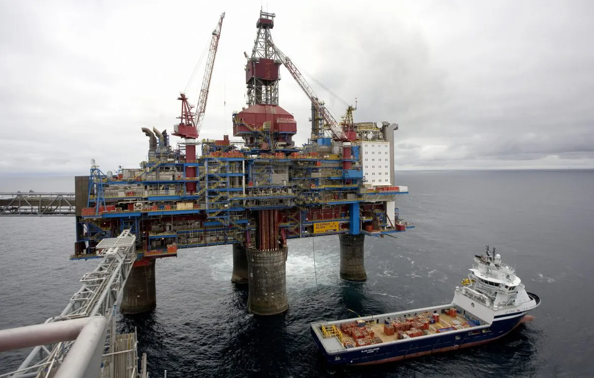 A general view taken on May 15, 2008 shows Statoil's Sleipner gas platform, some 250 kms off Norway's coast in the North Sea. (Daniel Sannum-Lauten/AFP/Getty Images)