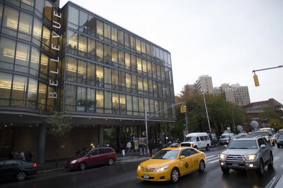 Cars pass by Manhattan's Bellevue Hospital on Oct. 23, 2014. (John Minchillo/AP Photo)