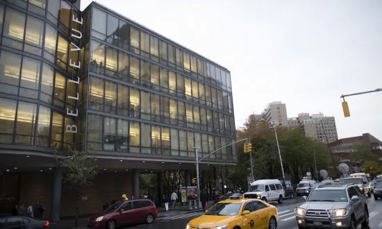 Person in Contact With NYC Ebola Patient, Craig Spencer, Released From Quarantine