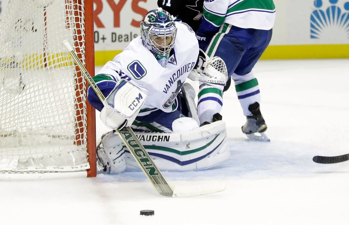 Ryan Miller of the Vancouver Canucks makes a save during their game against the San Jose Sharks at SAP Center on Nov. 6, 2014 in San Jose. The Canucks no longer have questions about their goaltending. (Ezra Shaw/Getty Images)