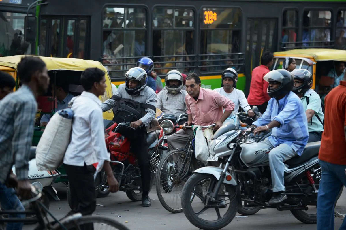 Delhi traffic police launched a Whatsapp helpline on Oct. 16, 2014, for citizens to report traffic rule violations, and one month later said the response has been good. (Roberto Schmidt/AFP/Getty Images)