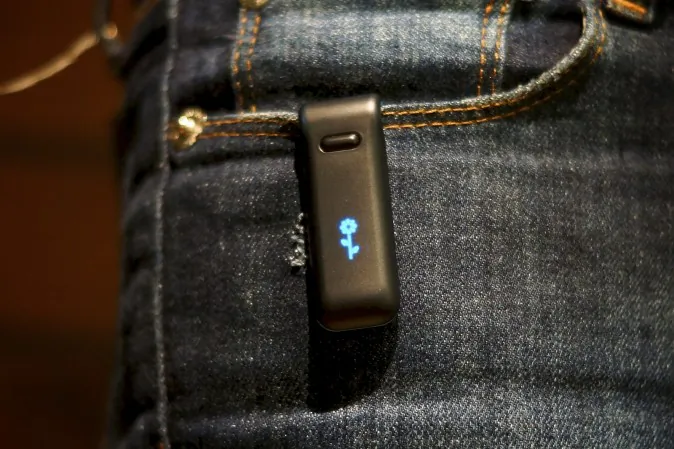 FitBit Ultra (Denis Kortunov, CC BY-ND 2.0)

