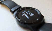 Let’s Take a Closer Look at the LG G Watch R (Video)