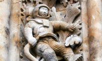 Ancient Aliens? Mysteries of the Salamanca Cathedral Astronaut Carving Revealed