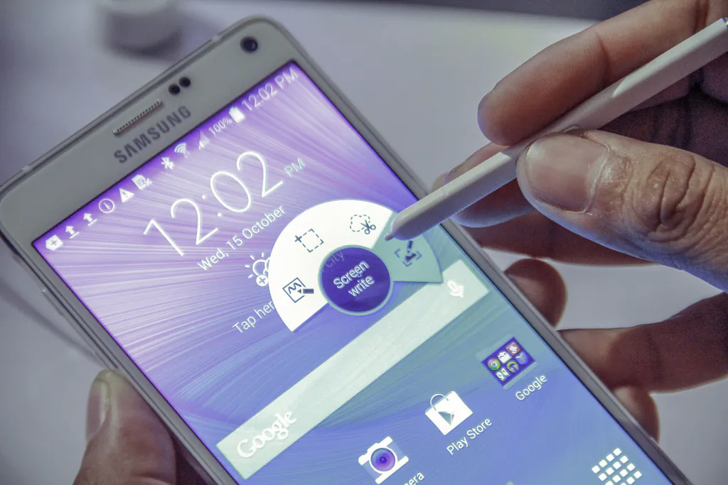 Samsung Galaxy Note 4 (Sham Hardy via Compfight cc*)
