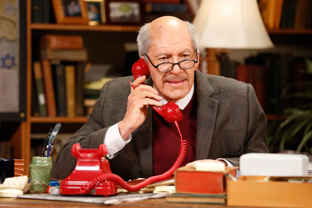 Tom Dugan as Simon Wiesenthal during a performance of his one-man play “Wiesenthal.” (AP Photo/Keith Sherman and Associates, Carol Rosegg)