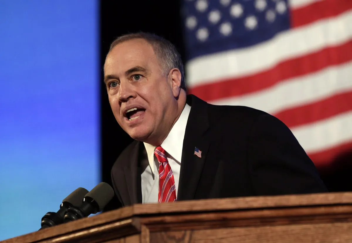 New York state Comptroller Thomas DiNapoli accepting his party's nomination for re-election during the opening session of the state's Democratic Convention, in Melville, N.Y., May 21, 2014. (AP Photo/Richard Drew)