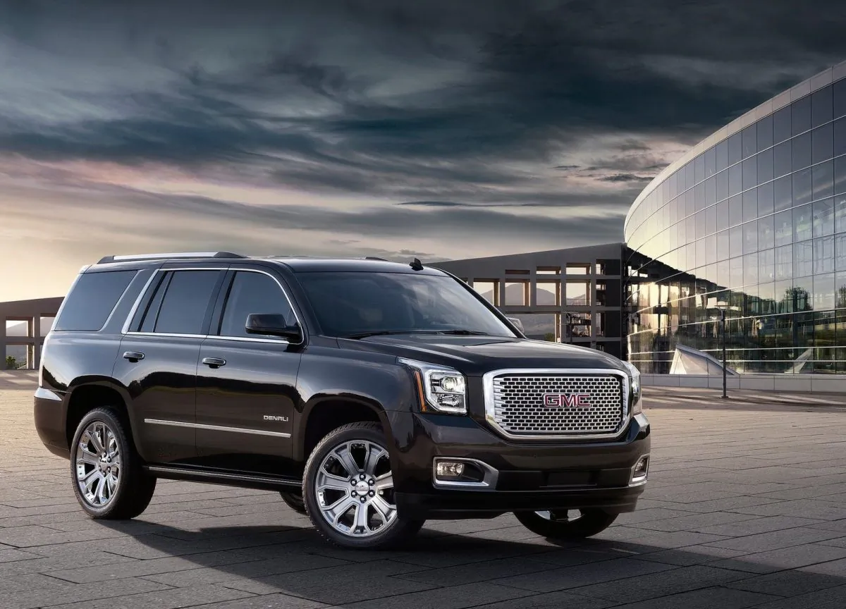 2015 GMC Yukon Denali (Courtesy of NetCarShow.com)