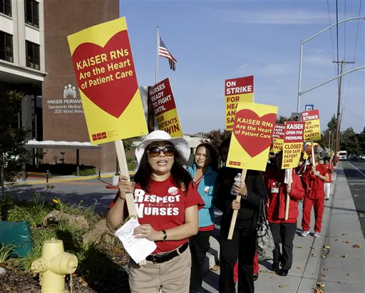 20,000 California Nurses Go on Strike Over Ebola Fears