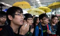 Chinese Authorities Put 500 Hong Kong Students on Travel Blacklist