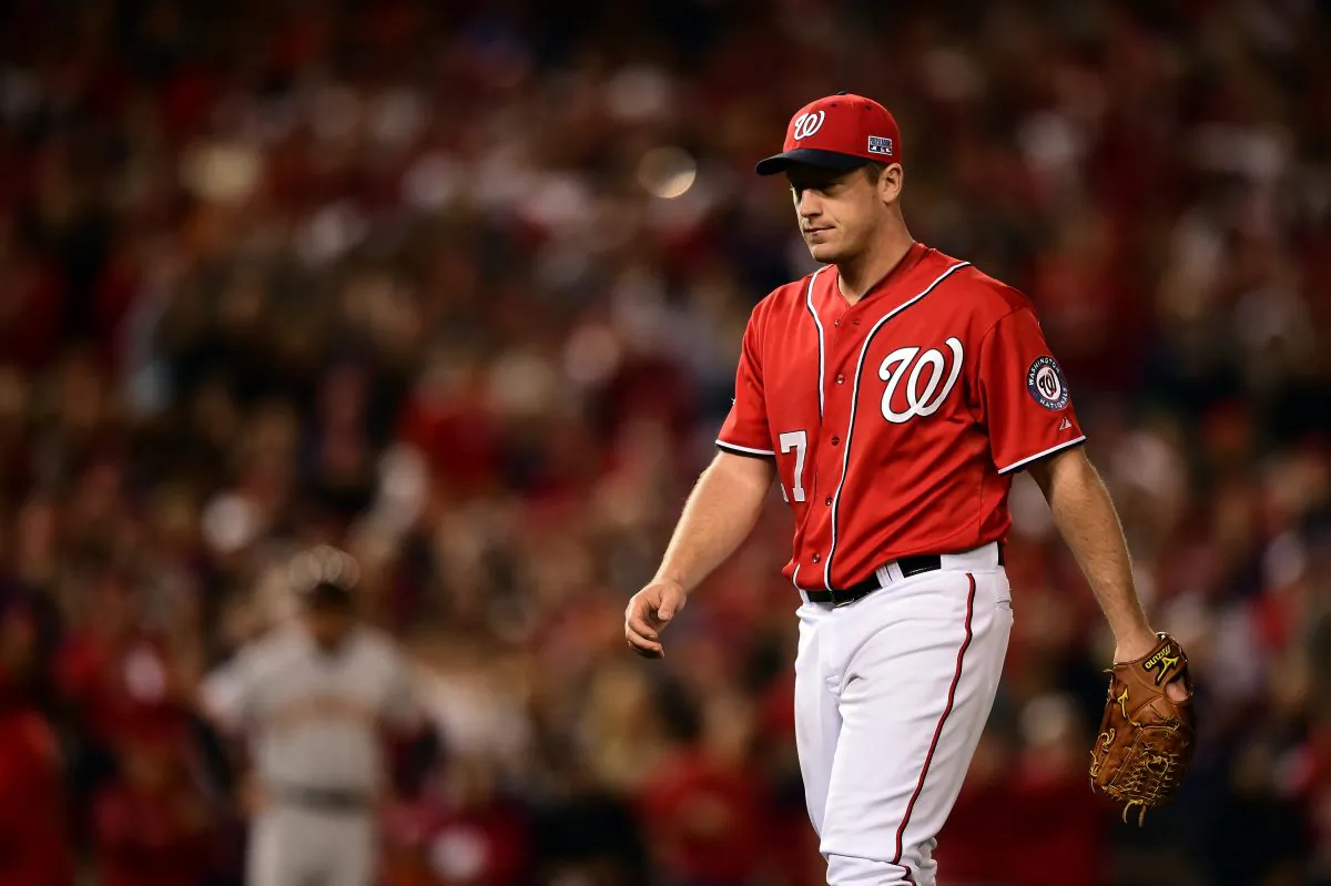 Jordan Zimmermann #27 of the Washington Nationals walks back to the dugout after being relieved in the ninth inning against the San Francisco Giants during Game Two of the National League Division Series at Nationals Park on October 4, 2014 in Washington, DC. (Photo by Patrick Smith/Getty Images)