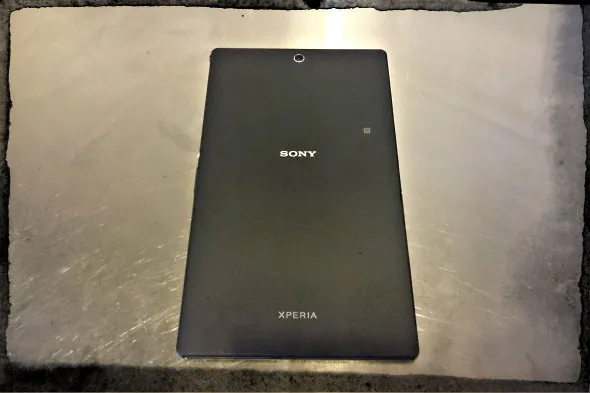 Let’s Take a Closer Look at Xperia Z3 Tablet Compact – Review