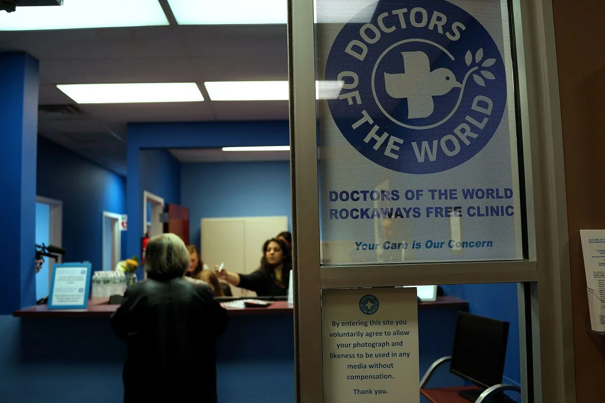 Doctors of the World at a free health clinic in Rockaway, Queens, New York, on October 19, 2013. (Spencer Platt/Getty Images)