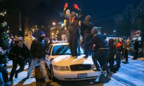 Ferguson Violence Continues for Second Night (+Photos, Videos)