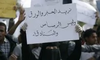 Yemen’s Al-Qaeda Threatens US Hostage in New Video
