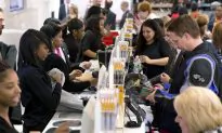 US Consumer Spending Up 0.2 Percent in October