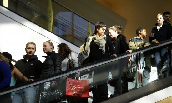 Millions Expected to Shop on Thanksgiving, Black Friday