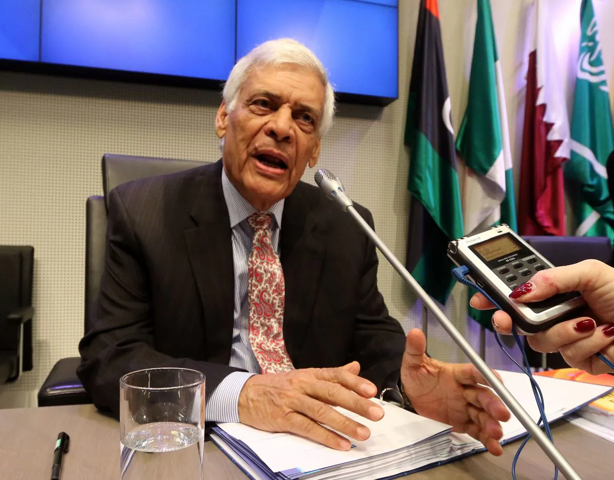 Secretary General of OPEC Abdalla Salem El-Badri of Libya speaks to journalists prior to the start of a meeting of the Organization of the Petroleum Exporting Countries, OPEC, at their headquarters in Vienna, Austria, Thursday Nov. 27, 2014. Expectations that the group would not cut output to support the market saw the global price of oil slump another US dollar 1.89 on Thursday to US dollar 75.86 a barrel, extending its losses since June, when it was as high as US dollar 115. (AP Photo/Ronald Zak)