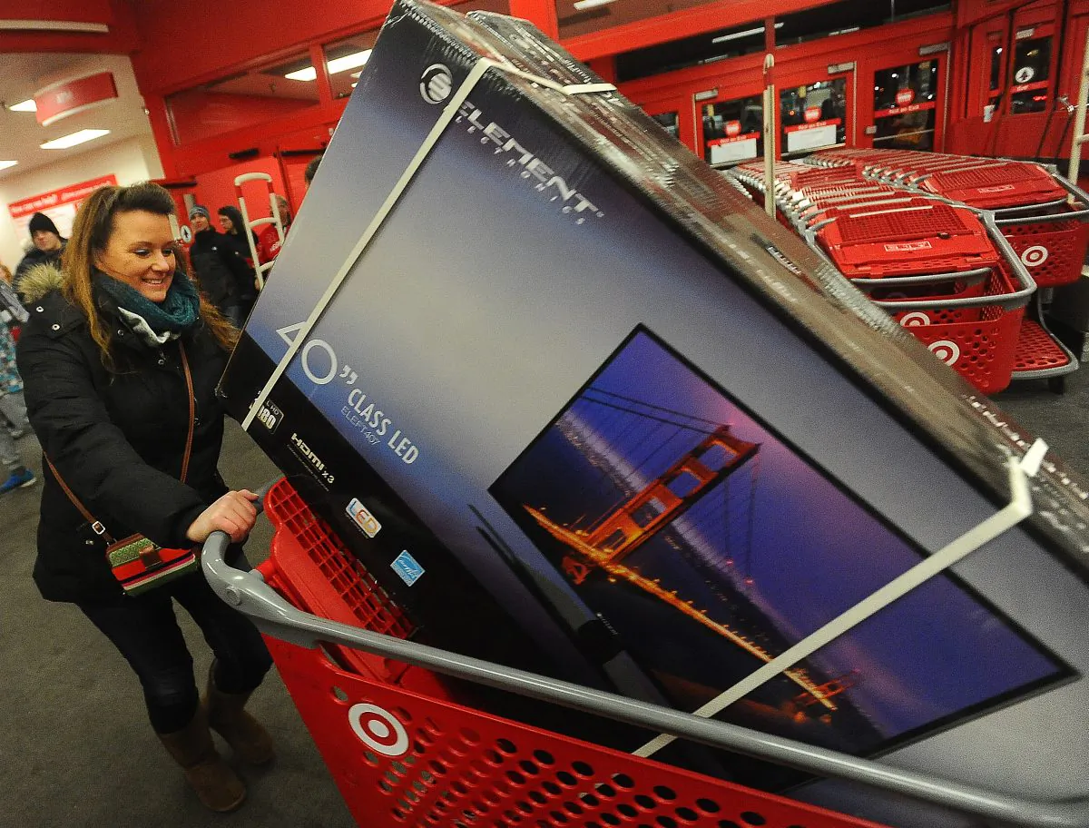 (AP Photo/The Argus Leader, Jay Pickthorn)  NO SALES