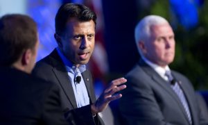 Gathering Hints at Showdown Awaiting GOP in 2016