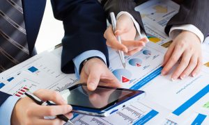 5 Issues Still on Investors' Plates