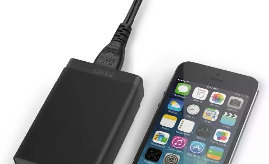 How to Charge All of Your Devices With Just One Charger