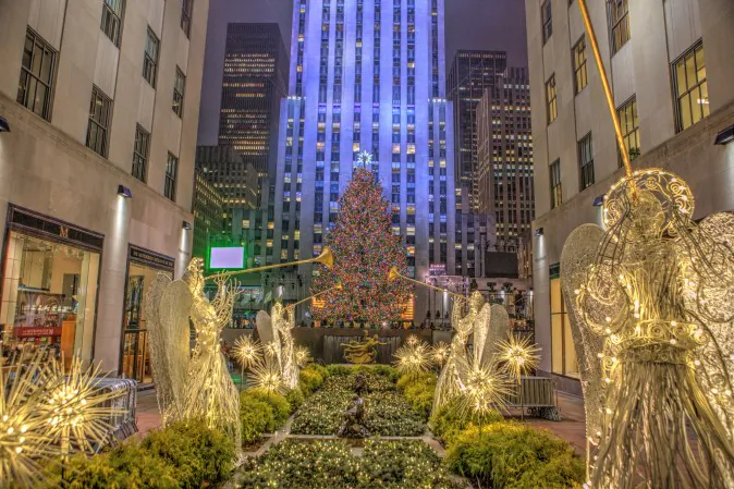 Rockefeller Center Christmas Tree (Anthony Quintano, CC BY 2.0)
