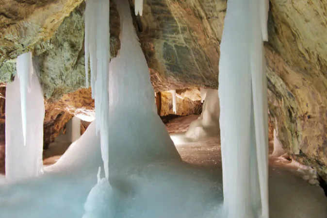 Demanovska Ice Cave (Tomasz Lisowski, Adventurous Travels)