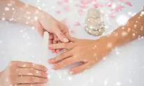 9 Tips to Keep Your Nails Healthy This Holiday Season