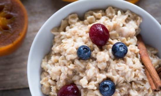 An Oatmeal Recipe to Keep You Warm and Healthy