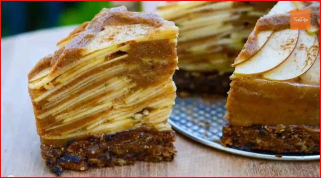 Raw Apple Pie: 5 Ingredients!