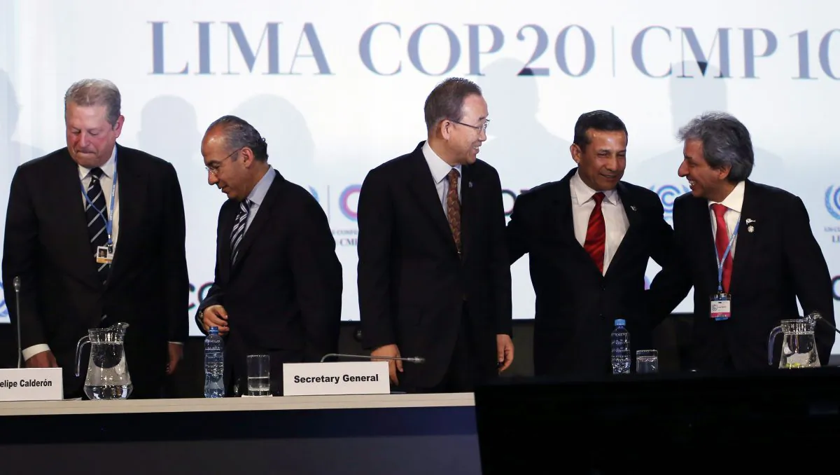 Former Vice President of the Unites States Al Gore, left, Former President of Mexico Felipe Calderon, second lef, U.N. Secretary General Ban Ki-moon, center, Peru's President Ollanta Humala, second right, and Peru's Environment Minister and President of the COP, Manuel Pulgar Vidal, gather at the U.N. Climate Change Conference in Lima, Peru, Thursday, Dec. 11, 2014. Delegates from more than 190 countries are meeting in Lima, to work on drafts for a global climate deal that is supposed to be adopted next year in Paris. (AP Photo/Juan Karita)